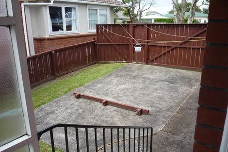 Photo of property in 19 Rodney Street, Howick, Auckland, 2014