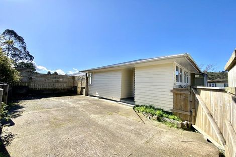 Photo of property in 19 Speargrass Grove, Timberlea, Upper Hutt, 5018