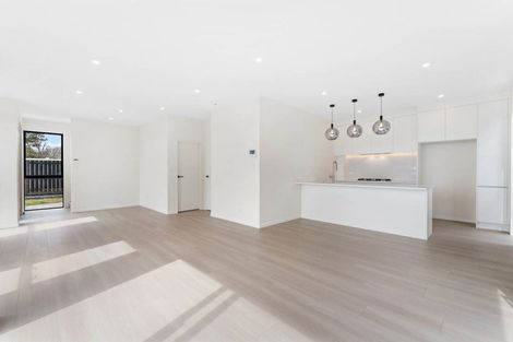 Photo of property in 78a Seaview Road, Glenfield, Auckland, 0629