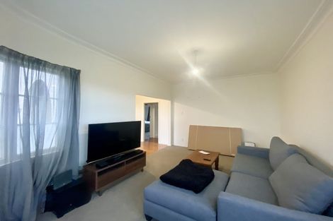 Photo of property in 1/227 Onewa Road, Birkenhead, Auckland, 0626