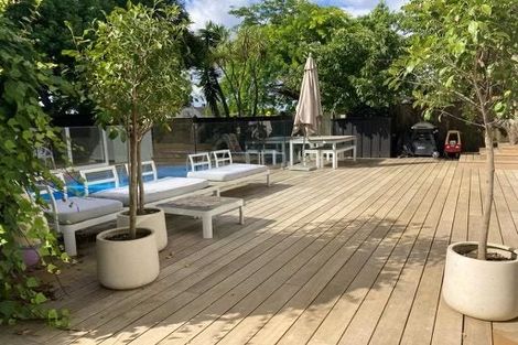 Photo of property in 24 Otakau Road, Milford, Auckland, 0620