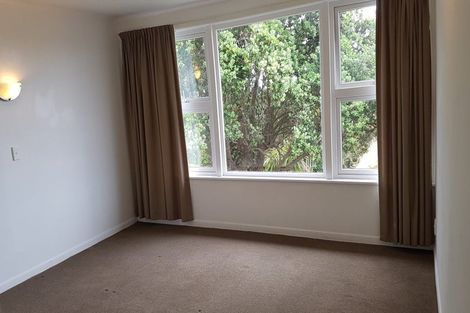 Photo of property in 44 Exmouth Road, Northcote, Auckland, 0627