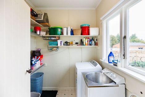 Photo of property in 77 Hillcrest Drive, Kelvin Grove, Palmerston North, 4414