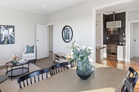 Photo of property in 51 Burrow Road, Pukekohe, 2120