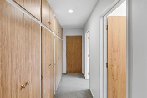 Photo of property in 12 Hatfield Place, Avonhead, Christchurch, 8042