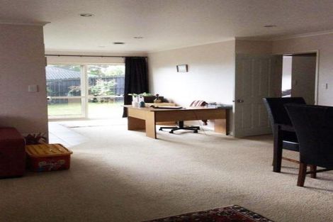 Photo of property in 6 Richard Halse Drive, Manurewa, Auckland, 2105