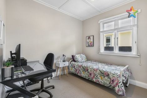 Photo of property in 52 Birdwood Road, Waterloo, Lower Hutt, 5011