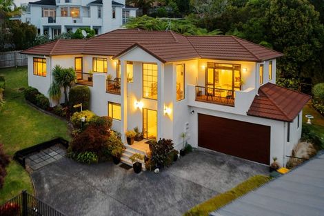 Photo of property in 36 Woodridge Avenue, Northcross, Auckland, 0630