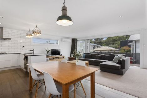 Photo of property in 1c Eversleigh Road, Belmont, Auckland, 0622