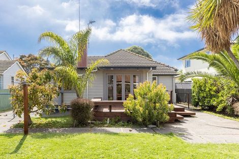 Photo of property in 55 Bedford Road, Marewa, Napier, 4110