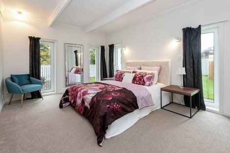 Photo of property in 2/19 Haseler Crescent, Howick, Auckland, 2014