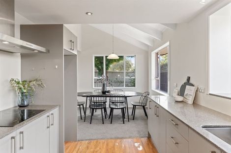 Photo of property in 100 Patterson Terrace, Halswell, Christchurch, 8025