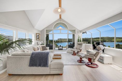 Photo of property in 27 Clansman Terrace, Gulf Harbour, Whangaparaoa, 0930