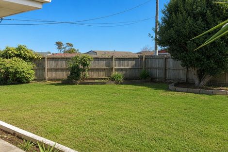 Photo of property in 25 Meadowcourt Drive, Manukau, Auckland, 2025