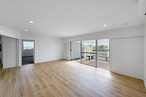 Photo of property in 7 Rogers Street, Castlecliff, Whanganui, 4501