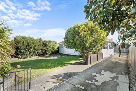 Photo of property in 35 Wilton Crescent, Bishopdale, Christchurch, 8053