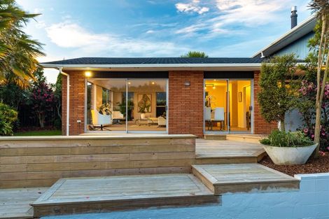 Photo of property in 6 Chilton Drive, Mairehau, Christchurch, 8052