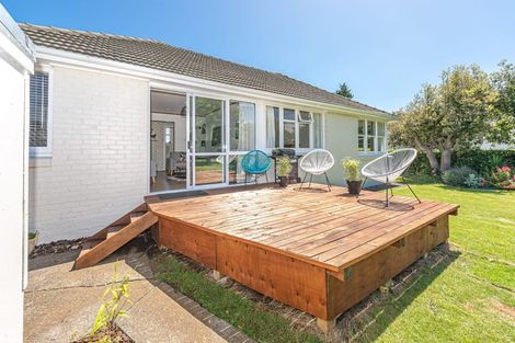 Photo of property in 10 Hadfield Crescent, College Estate, Whanganui, 4500