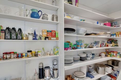 Photo of property in 6 Scott Street, Moturoa, New Plymouth, 4310