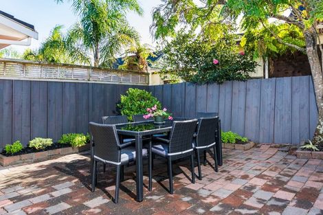 Photo of property in 2/6 Jutland Road, Hauraki, Auckland, 0622