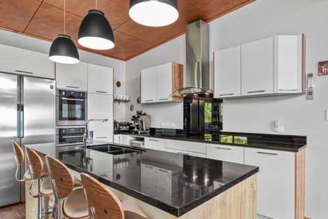 Photo of property in 48 Estuary View Road, Welcome Bay, Tauranga, 3112