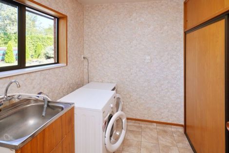 Photo of property in 2 Woodfield Place, Woodend, 7610