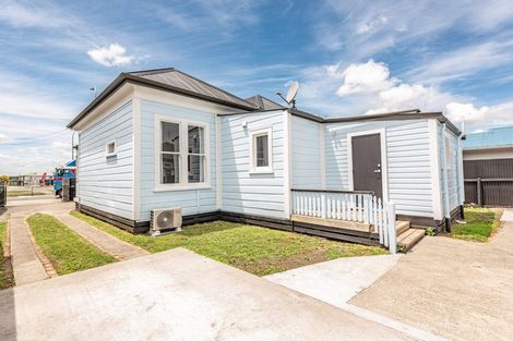 Photo of property in 65 Carlton Avenue, Gonville, Wanganui, 4501