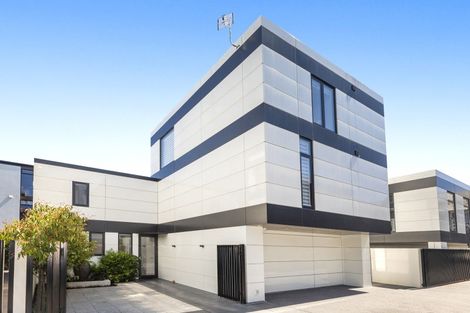 Photo of property in 26a Peterborough Street, Christchurch Central, Christchurch, 8013