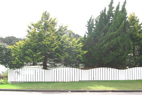 Photo of property in 32 Woodside Road, Massey, Auckland, 0614