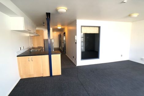 Photo of property in 5/2 Atarangi Road, Greenlane, Auckland, 1051