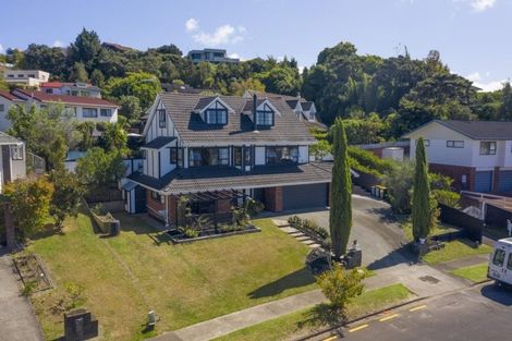 Photo of property in 201 Chelsea View Drive, Chatswood, Auckland, 0626