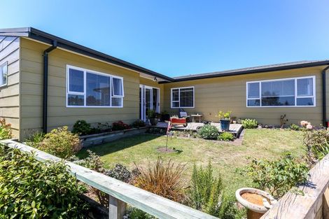 Photo of property in 11 Puketotara Street, Highlands Park, New Plymouth, 4312