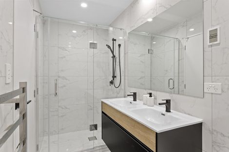 Photo of property in 70 Ashley Avenue, Long Bay, Auckland, 0630