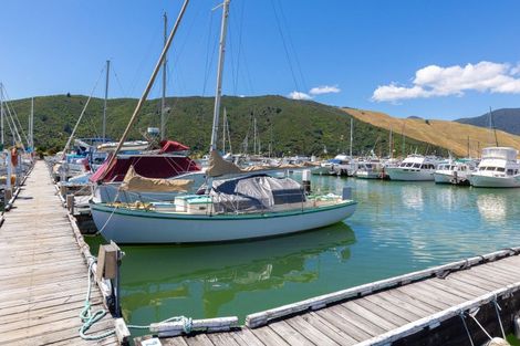 Photo of property in 257 Queen Charlotte Drive, Havelock, 7281