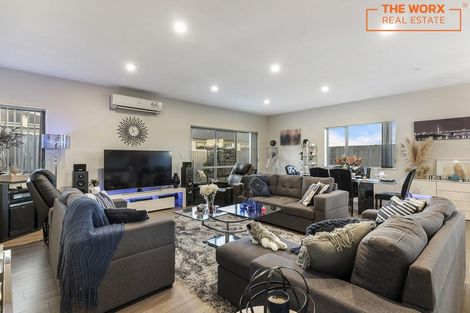 Photo of property in 11 Regis Park Drive, Pukekohe, 2120