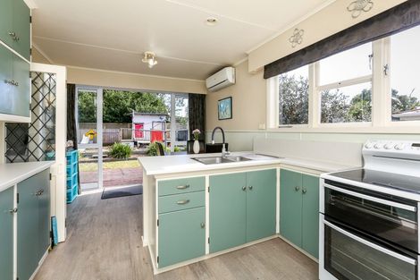 Photo of property in 60 Clawton Street, Westown, New Plymouth, 4310