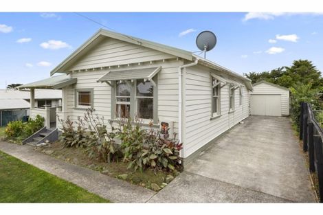 Photo of property in 8 Longfellow Street, Te Aroha, 3320
