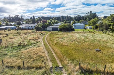 Photo of property in 16 Stanly Street, Eketahuna, 4900
