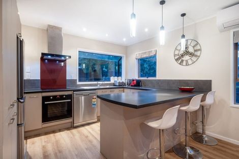 Photo of property in 2/9 Imogene Way, Half Moon Bay, Auckland, 2012
