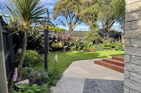 Photo of property in 2/53 Orrick Crescent, Avondale, Christchurch, 8061