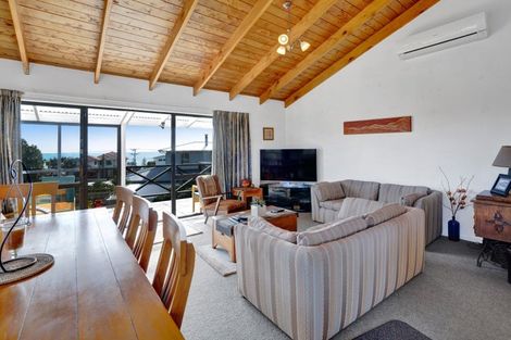 Photo of property in 8b Squire Place, Blagdon, New Plymouth, 4310