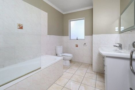 Photo of property in 237c Titirangi Road, Titirangi, Auckland, 0604