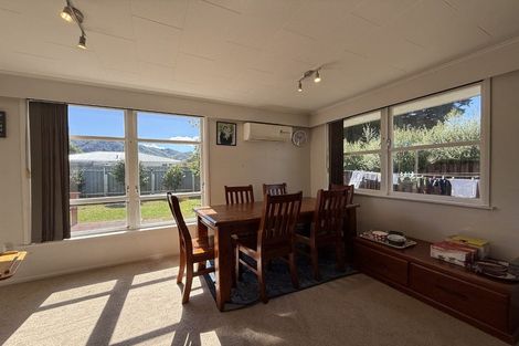 Photo of property in 26 Riversdale Road, Clouston Park, Upper Hutt, 5018