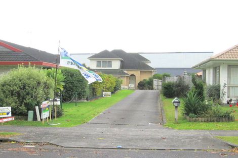Photo of property in 2/17 Headcorn Place, Botany Downs, Auckland, 2010