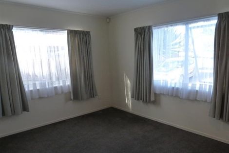 Photo of property in 13 Truscott Place, West Harbour, Auckland, 0618