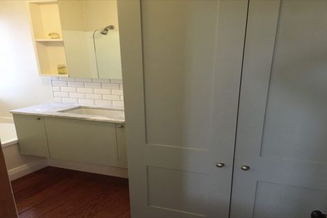 Photo of property in 34 Connaught Terrace, Brooklyn, Wellington, 6021