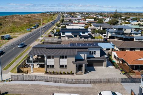 Photo of property in 912a Papamoa Beach Road, Papamoa Beach, Papamoa, 3118