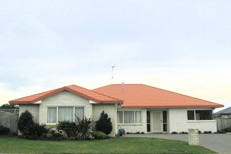 Photo of property in 23 Kotuku Drive, Paraparaumu Beach, Paraparaumu, 5032
