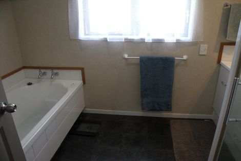 Photo of property in 72b Cole Street, Dannevirke, 4930