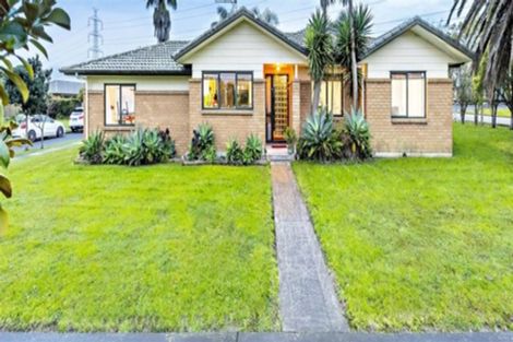 Photo of property in 1 Hawkley Close, Flat Bush, Auckland, 2019